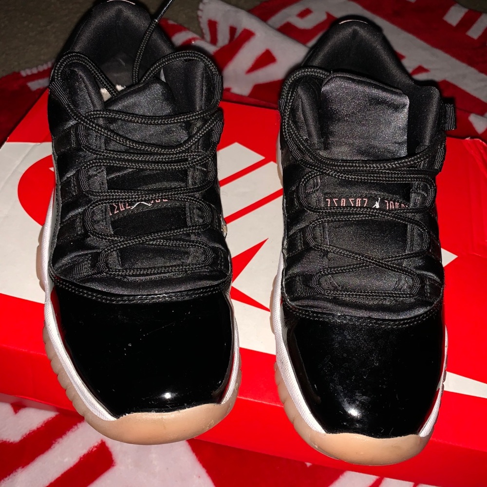 Jordan retro 11 low